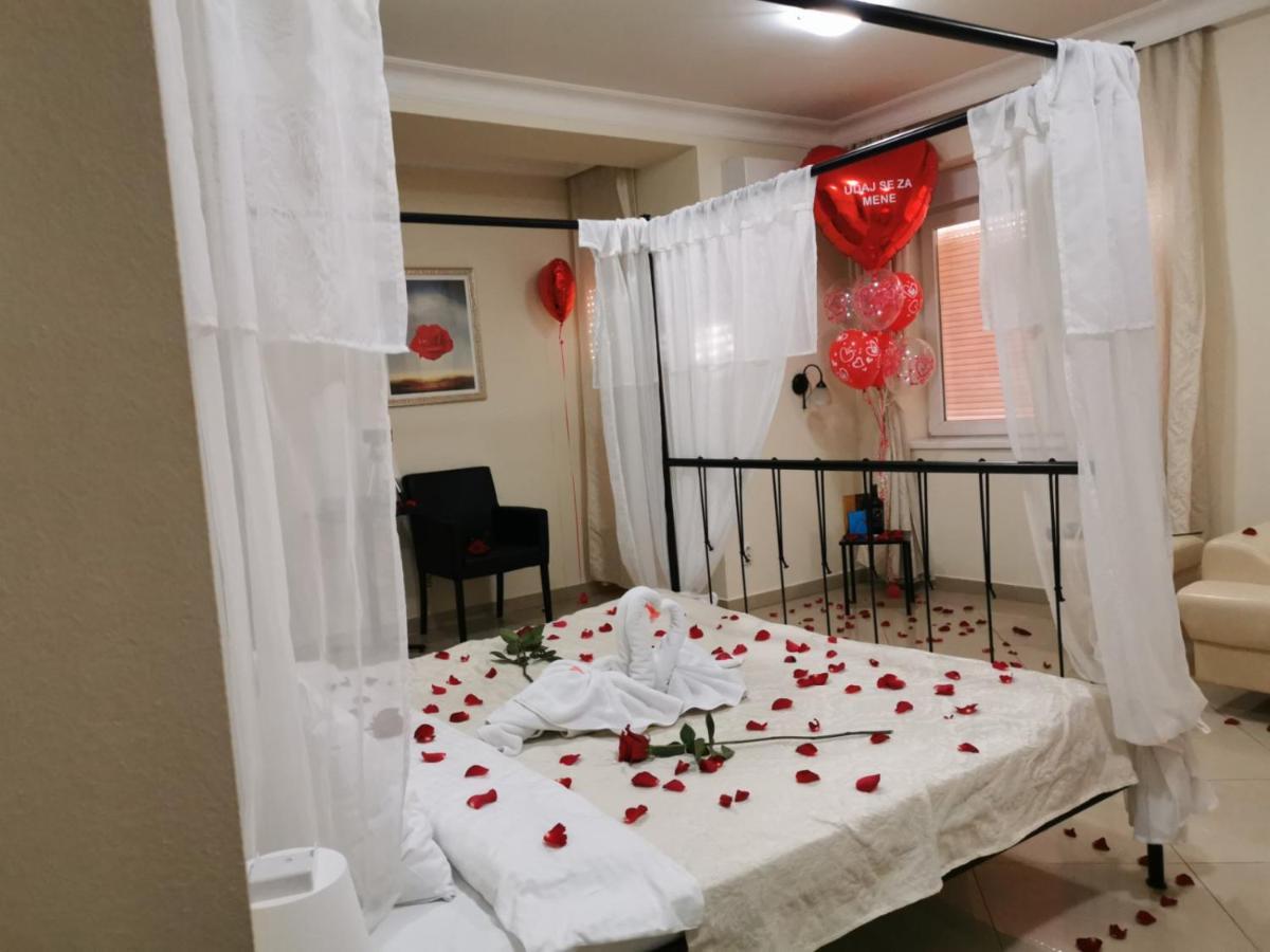 Garni Hotel Dash Novi Sad Bagian luar foto