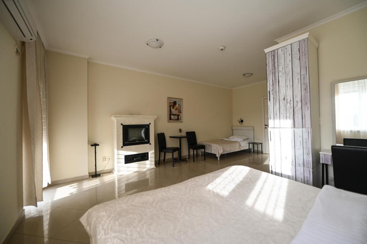 Garni Hotel Dash Novi Sad Bagian luar foto