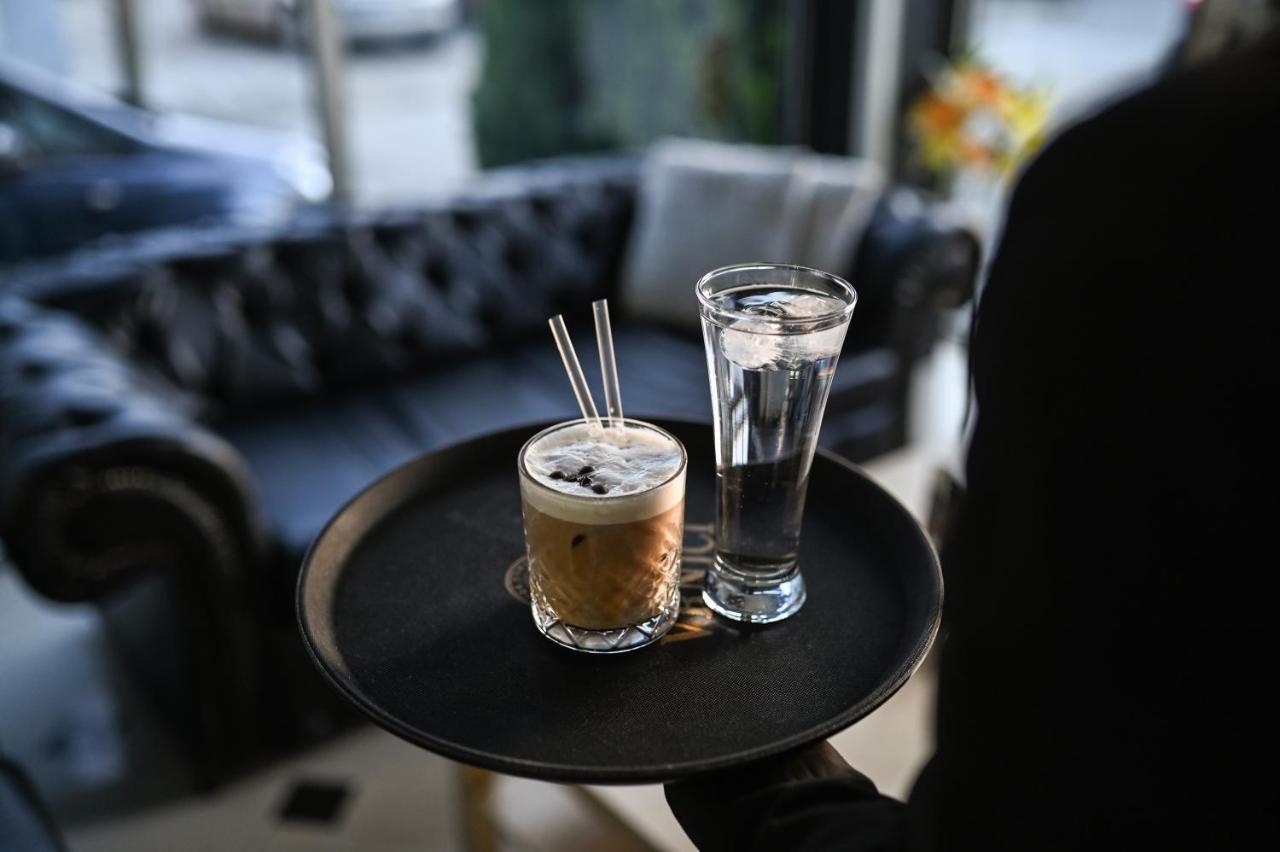 Garni Hotel Dash Novi Sad Bagian luar foto