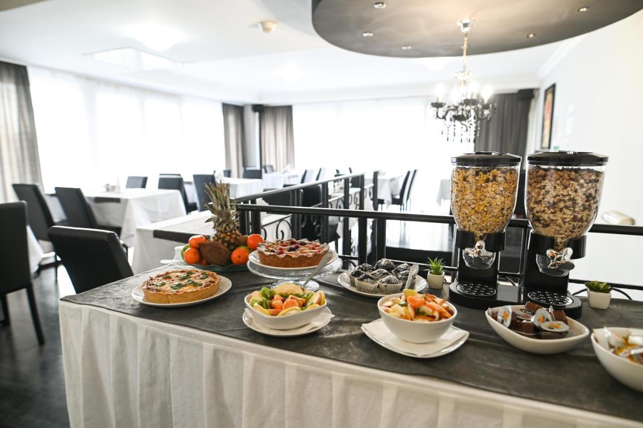 Garni Hotel Dash Novi Sad Bagian luar foto