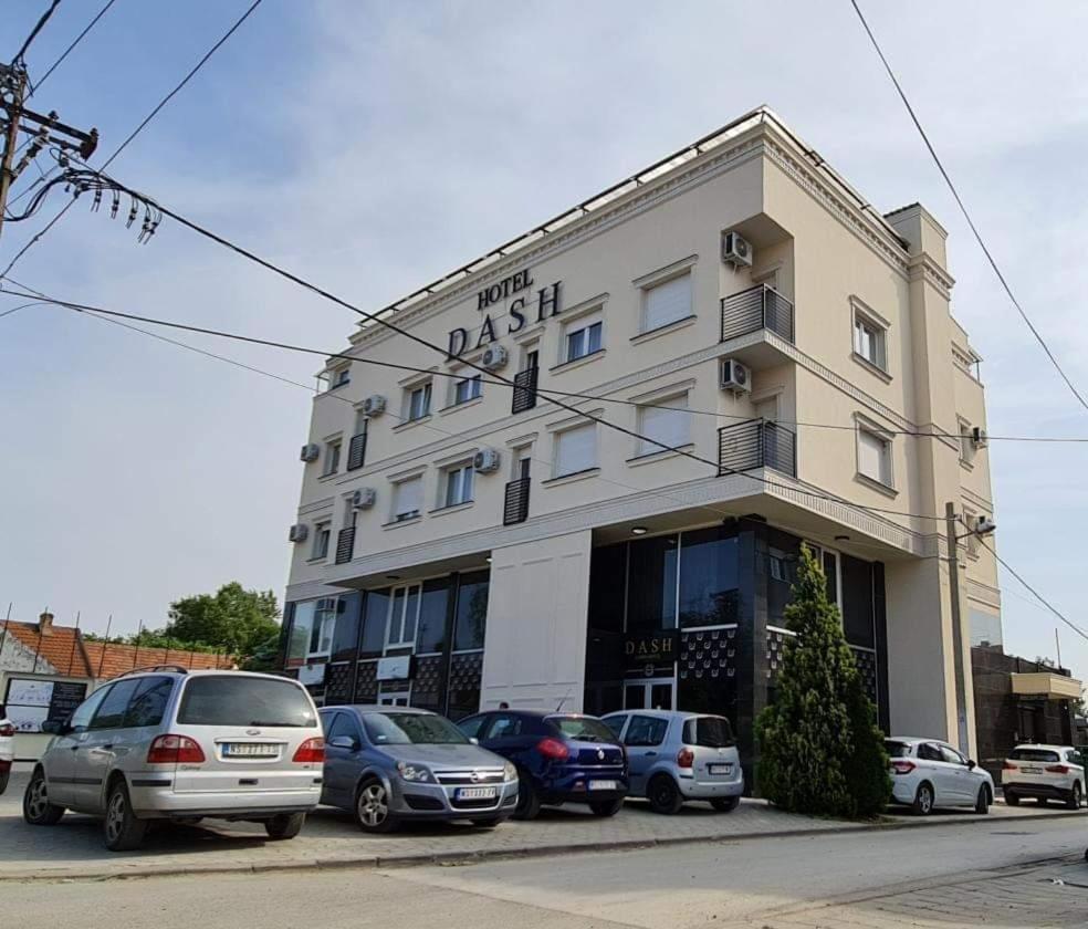 Garni Hotel Dash Novi Sad Bagian luar foto